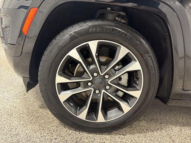 2022 Jeep Grand Cherokee Overland