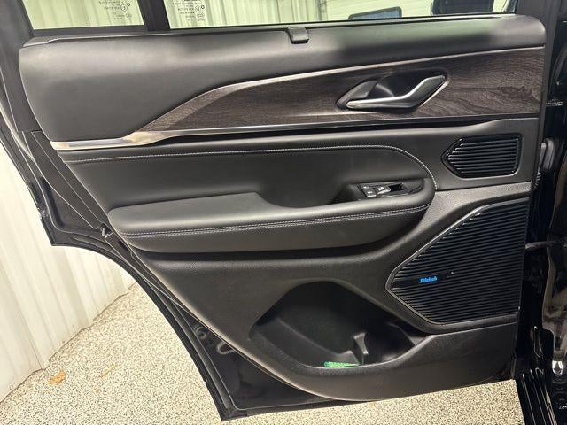 2022 Jeep Grand Cherokee Overland