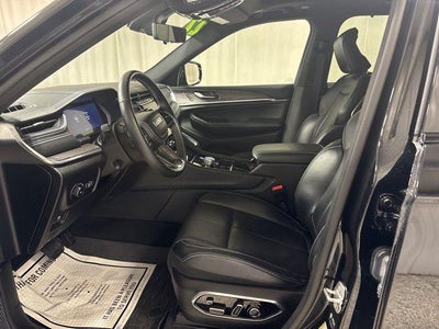 2022 Jeep Grand Cherokee Overland