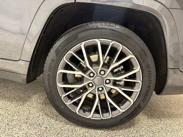 2024 Jeep Grand Cherokee L Summit