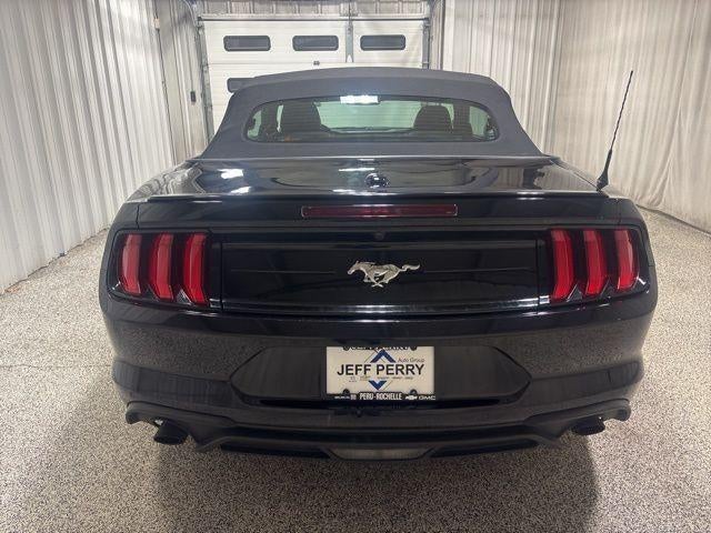 2022 Ford Mustang EcoBoost Premium