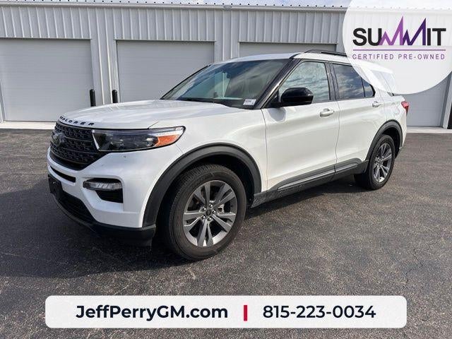 2022 Ford Explorer XLT 4WD's photo