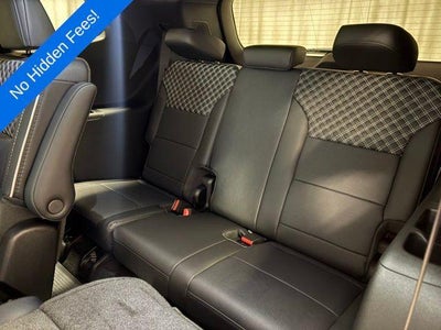 2026 GMC Acadia AWD Denali