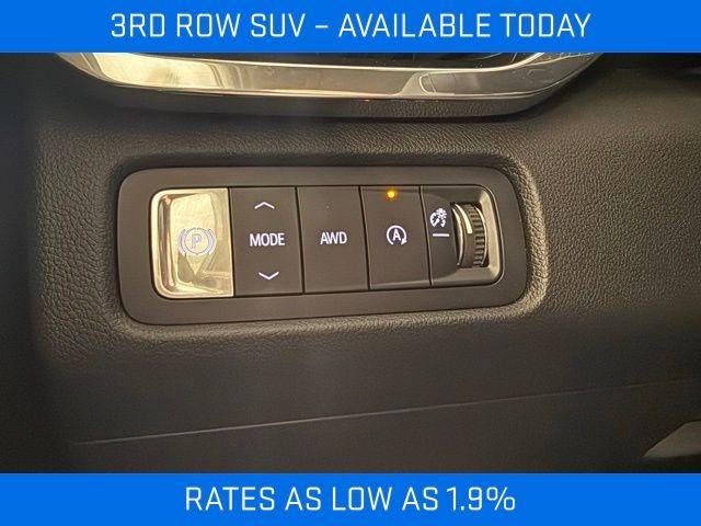 2026 GMC Acadia AWD Denali