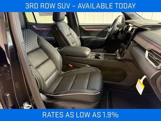 2026 GMC Acadia AWD Denali