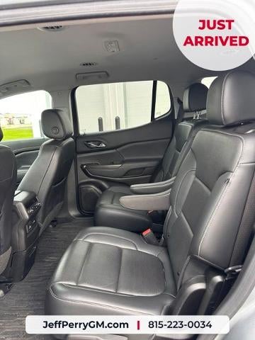 2023 GMC Acadia SLT