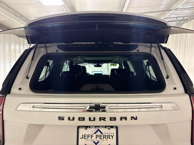 2022 Chevrolet Suburban LT