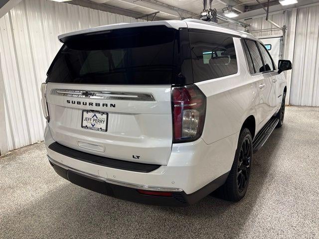 2022 Chevrolet Suburban LT