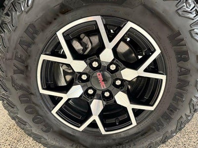 2024 GMC Canyon 4WD AT4X
