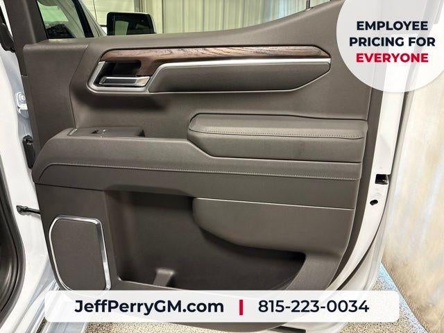 2026 GMC Sierra 1500 SLT - Photo 19