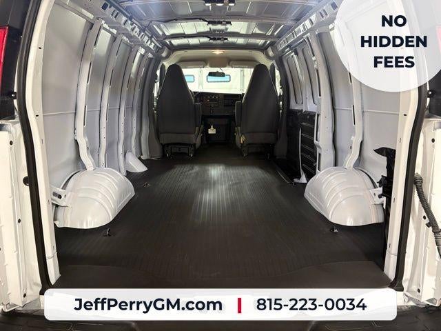 2026 GMC Savana Cargo Base