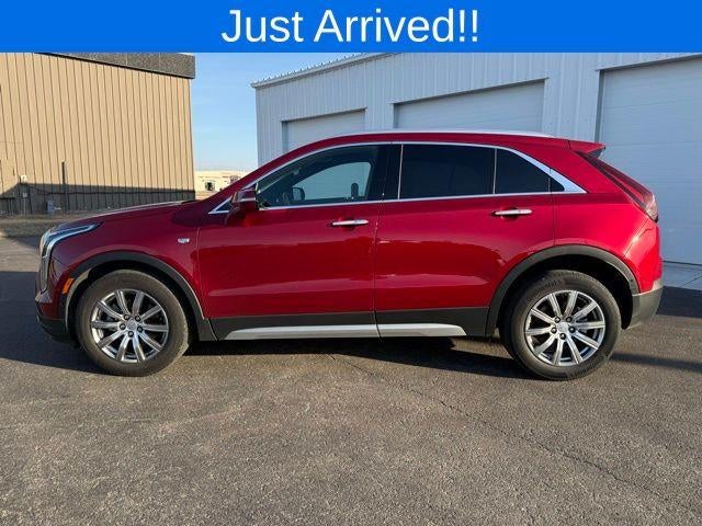 2022 Cadillac XT4 FWD Premium Luxury