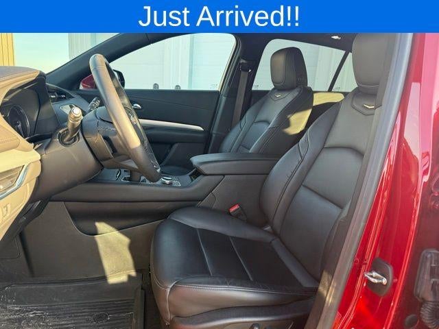 2022 Cadillac XT4 FWD Premium Luxury