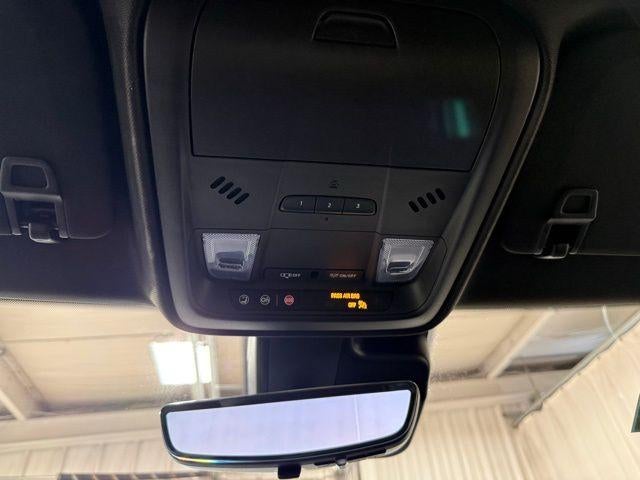 2022 Cadillac XT4 FWD Premium Luxury