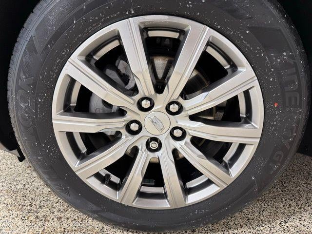 2022 Cadillac XT4 FWD Premium Luxury