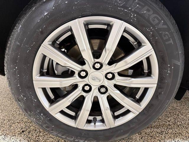 2022 Cadillac XT4 FWD Premium Luxury