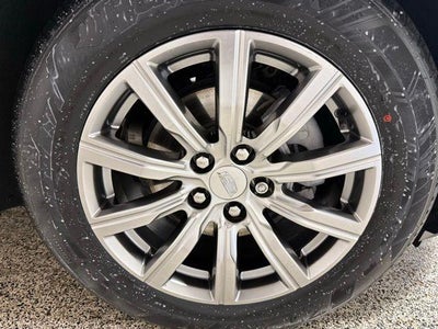 2022 Cadillac XT4 FWD Premium Luxury