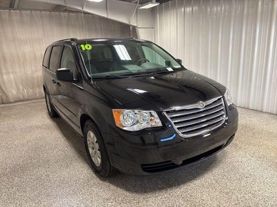 2010 Chrysler Town & Country LX