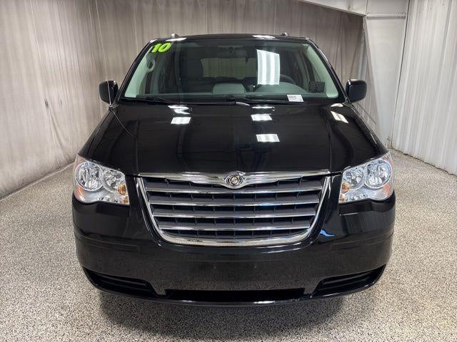 2010 Chrysler Town & Country LX