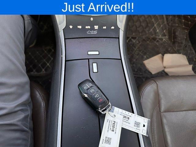 2013 Lincoln MKZ Base