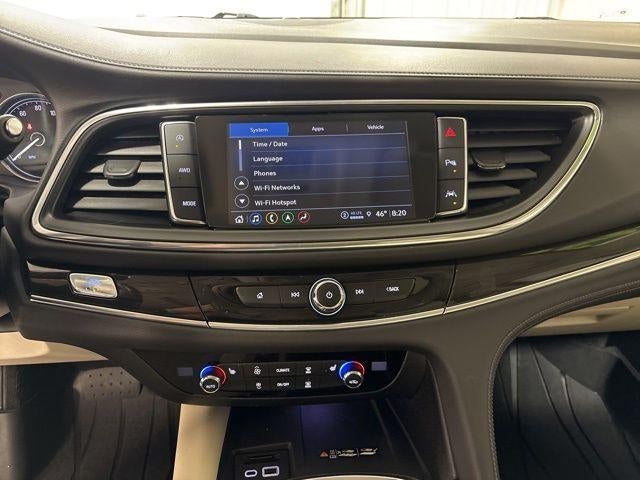 2022 Buick Enclave Essence