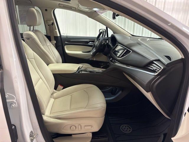 2022 Buick Enclave Essence