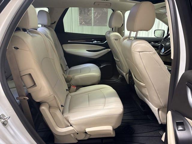 2022 Buick Enclave Essence