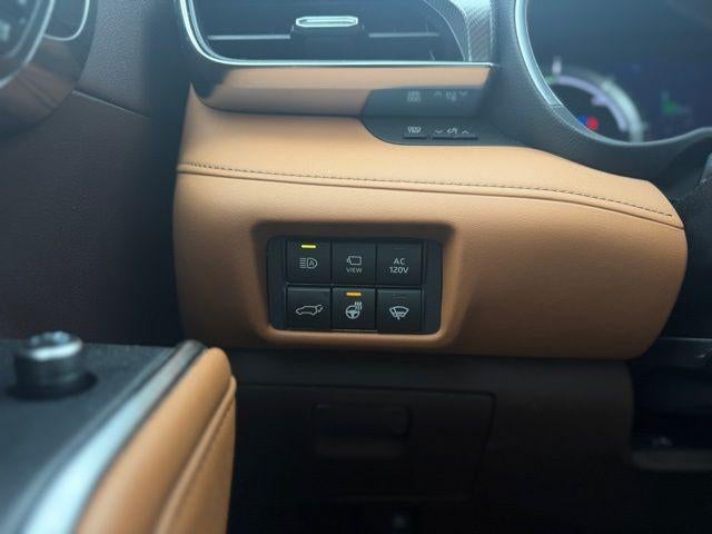 2021 Toyota Highlander Hybrid Platinum