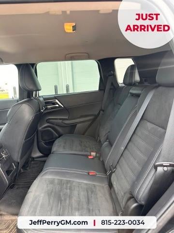 2022 Mitsubishi Outlander SE