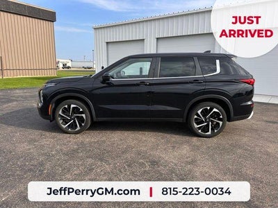 2022 Mitsubishi Outlander SE