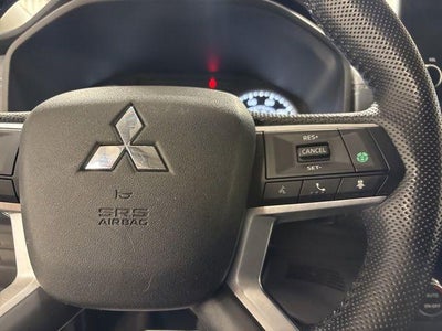 2022 Mitsubishi Outlander SE