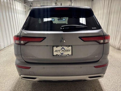 2022 Mitsubishi Outlander SE