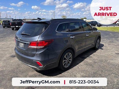 2017 Hyundai Santa Fe SE