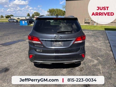 2017 Hyundai Santa Fe SE