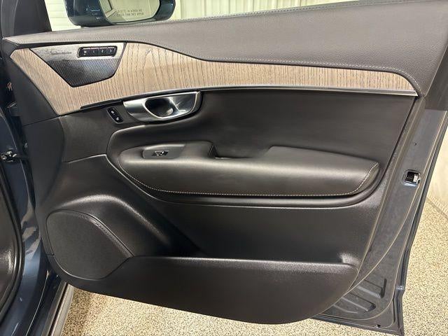 2021 Volvo XC90 T8 Inscription 7 Passenger