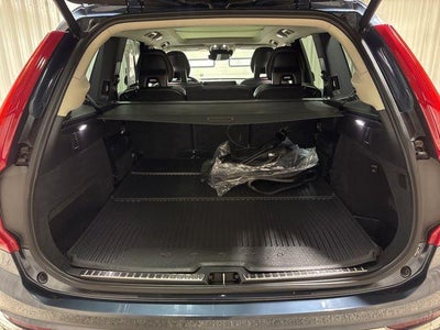 2021 Volvo XC90 T8 Inscription 7 Passenger